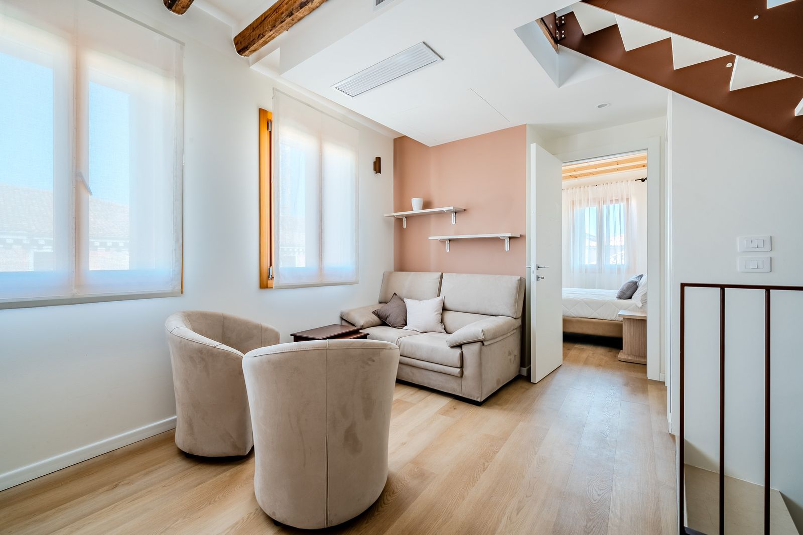 8f2aad48-1ed7-450d-91e4-2d4ccee01428