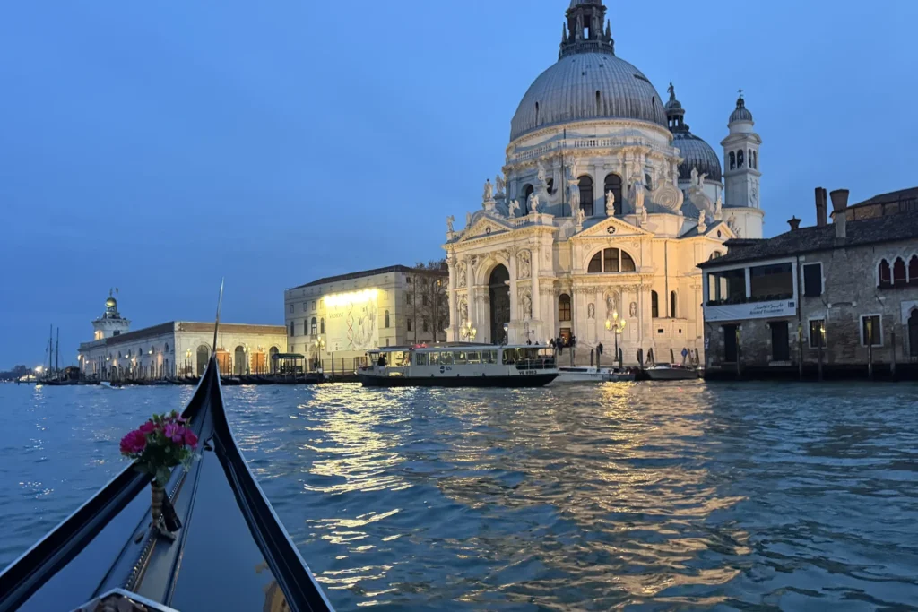 La Salute vista dalla gondola